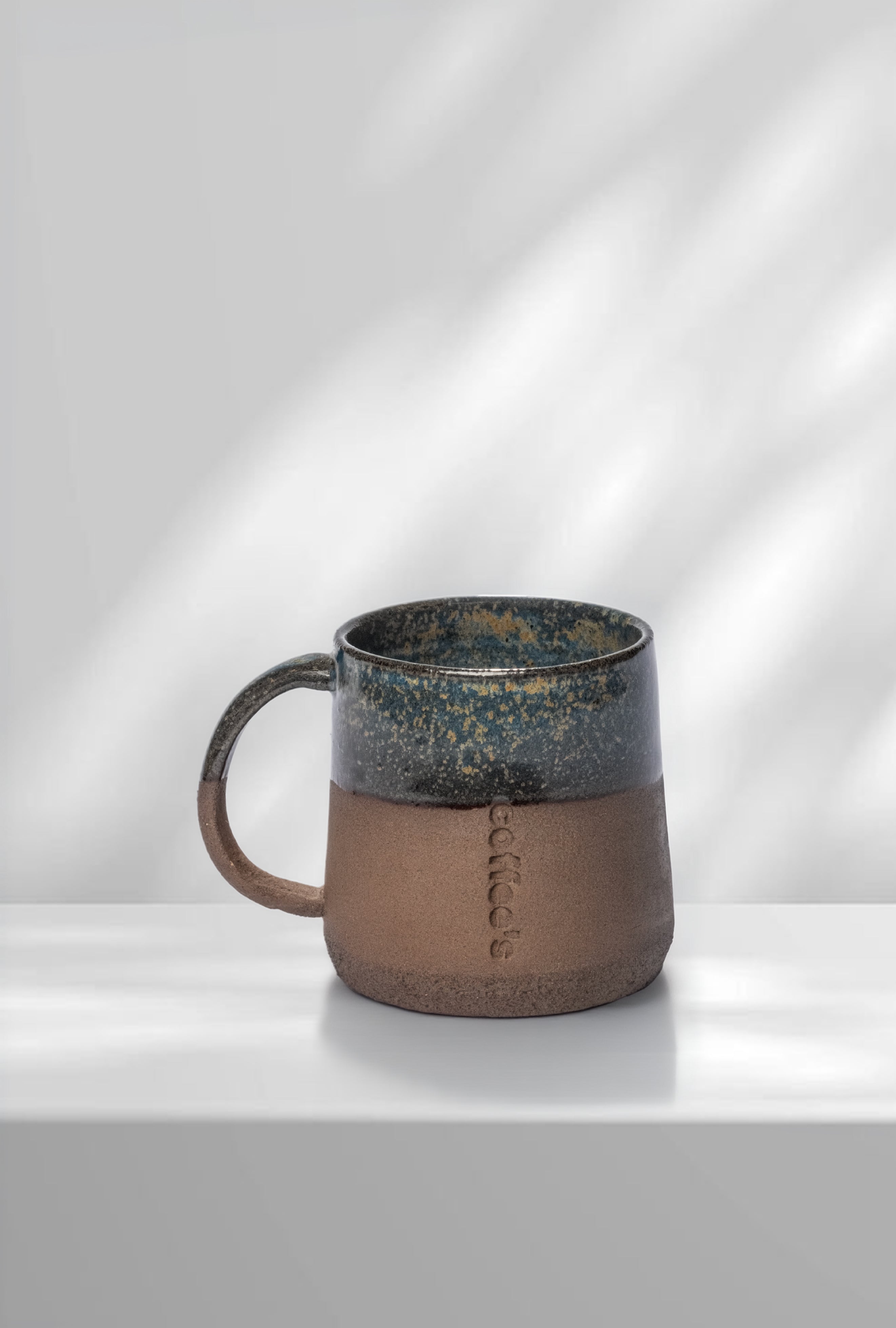 Coffee's El Yapımı Seramik Kupa Benekli Mavi